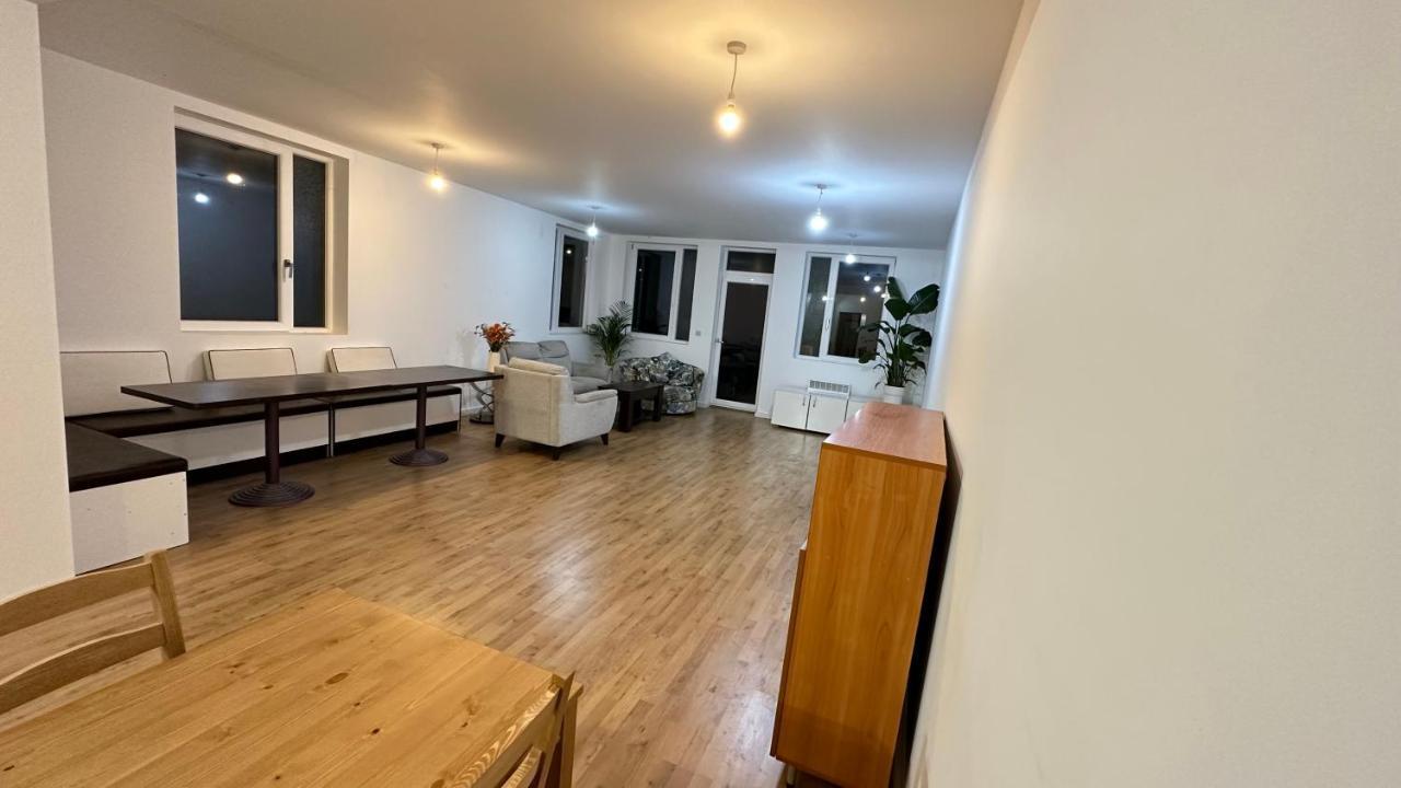 North London A Spacious 7 Bedroom House Accommodating Up To 18 People Complete With Own Gym And Table Tennis Zewnętrze zdjęcie